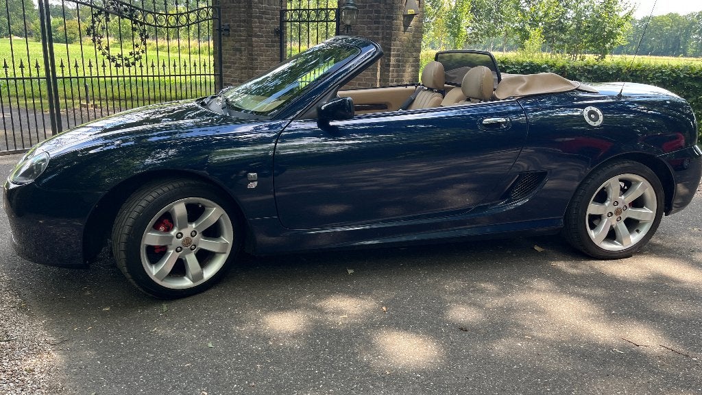 MG TF 1.8 I 135 2003  Royal Blue kmstand 69500, 13 km/l, 40 €/maand, Beige, 4 cilinders