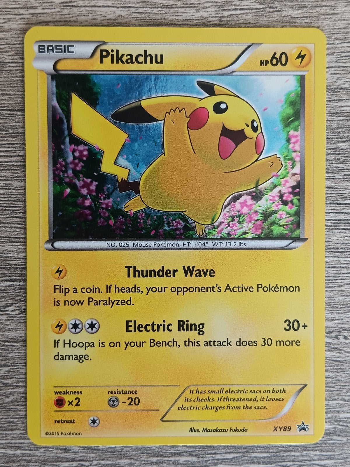 Pikachu promo XY, Hobby en Vrije tijd, Verzamelkaartspellen | Pokémon, Ophalen of Verzenden, Zo goed als nieuw, Losse kaart, Foil