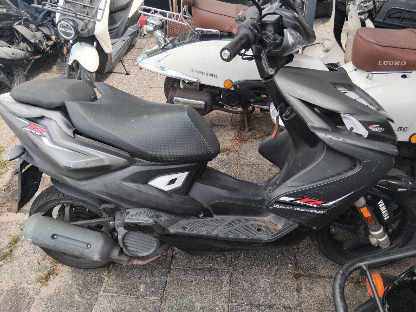 yamaha aerox 4t sloop scooter voor onderdelen, Fietsen en Brommers, Scooters | Yamaha, Ophalen, Gebruikt, Benzine, Aerox