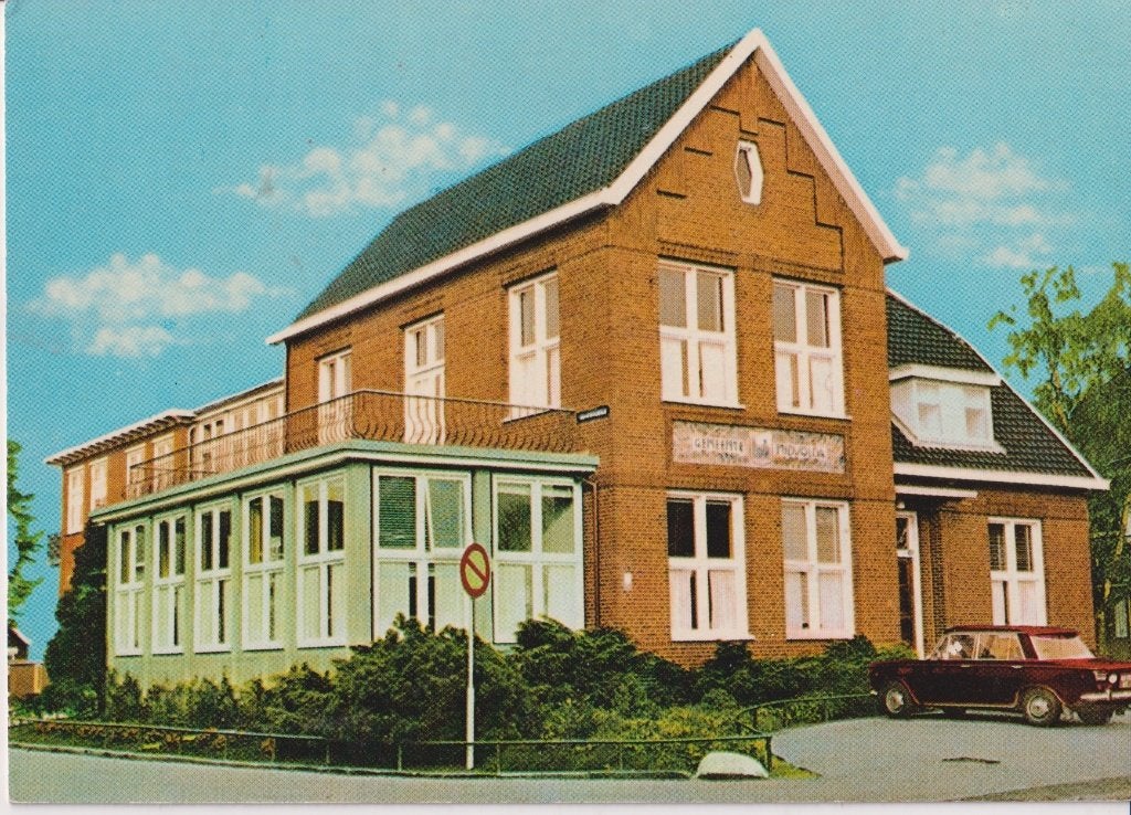 Midwolda met auto , fiat 1300 / 1500, Verzamelen, Ophalen of Verzenden, 1960 tot 1980, Ongelopen, Groningen
