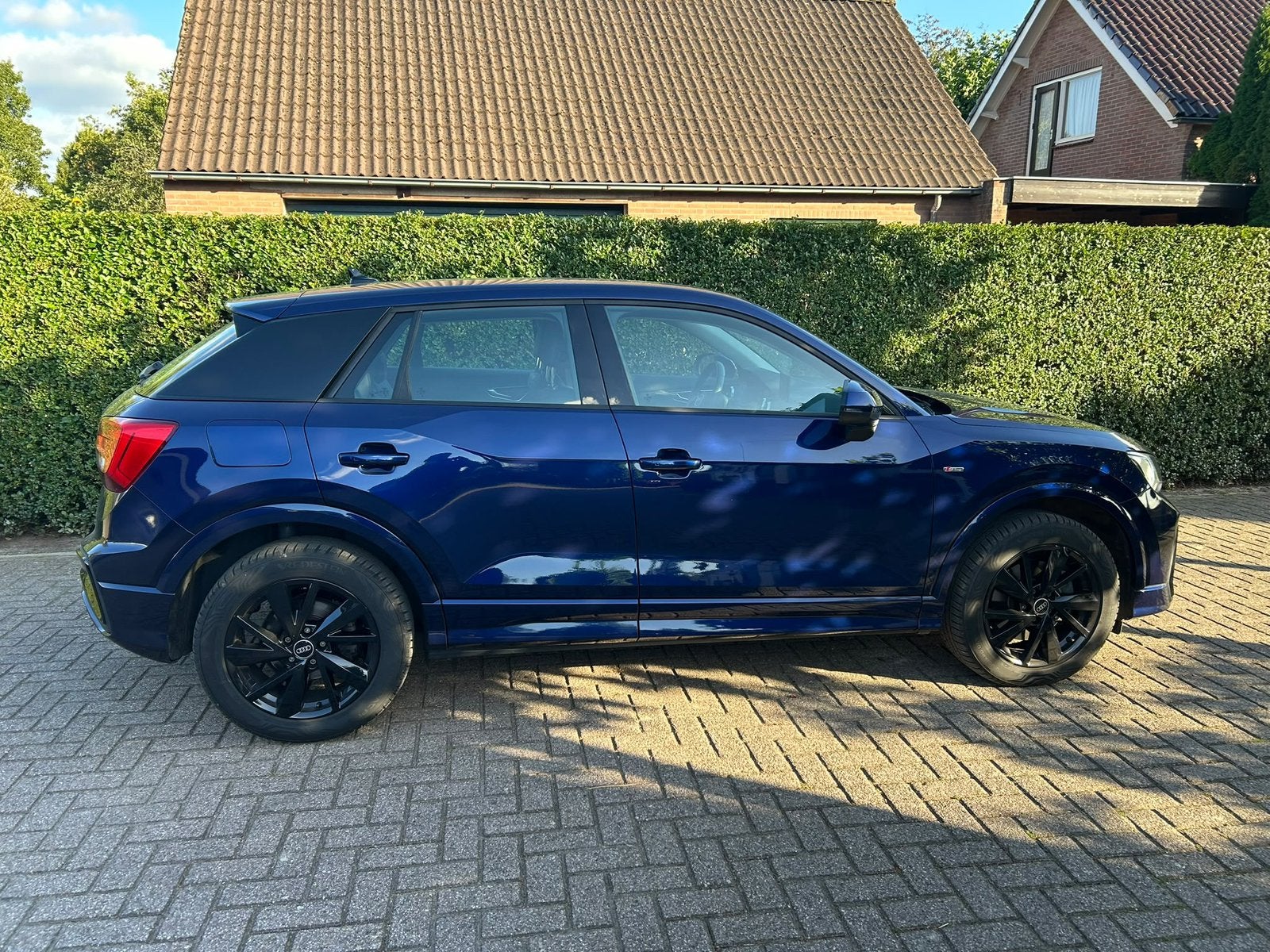 AudiQ2 2.0TDI Quattro S-line,150PK, Automaat, Trekhaak, Automaat, 1800 kg, 4 cilinders, Blauw
