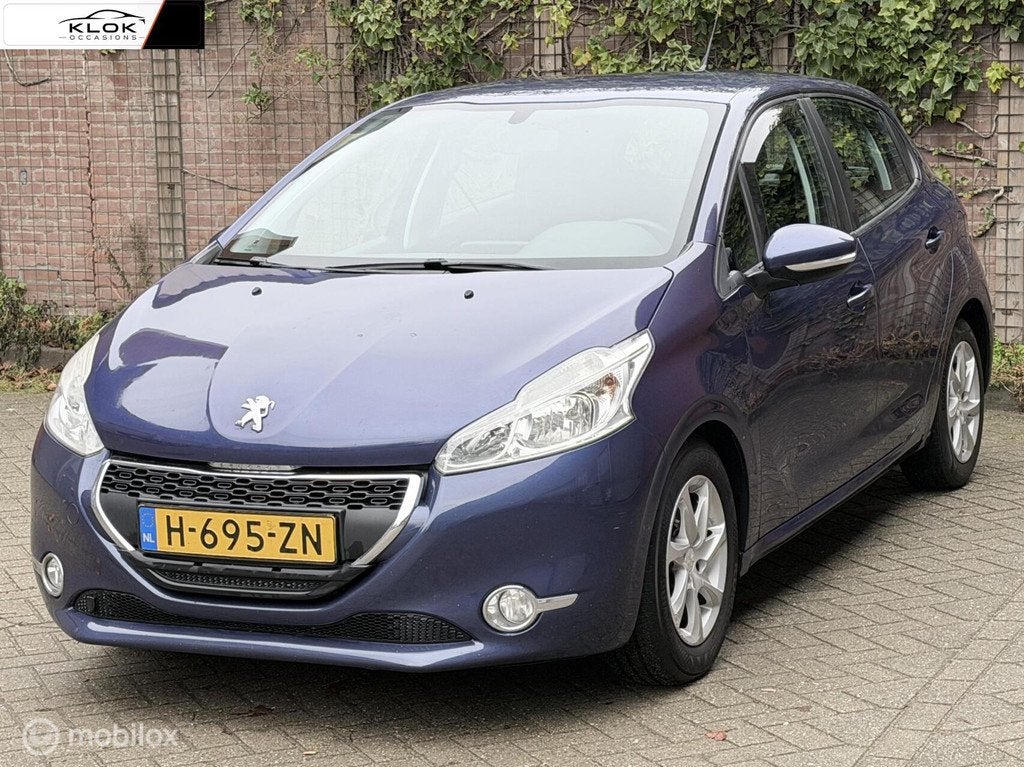 Peugeot 208 1.4 VTi Allure Airco Cruise Navi Trekhaak, Voorwielaandrijving, Euro 5, 40 €/maand, Blauw