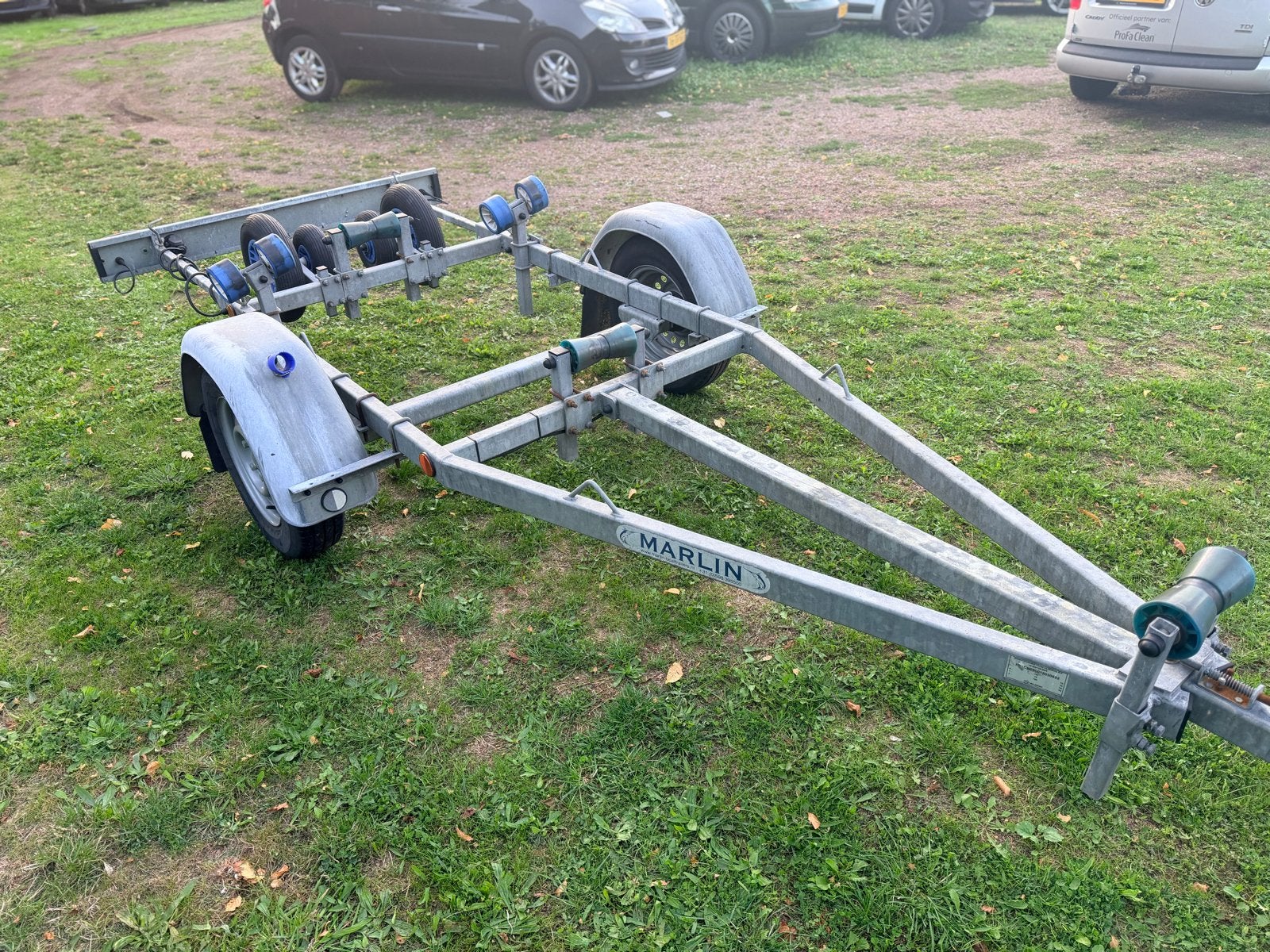 Marlin Boottrailer Kantelbaar met Lier - 750kg, 5.5-6m boten, Watersport en Boten, Boottrailers, Ophalen, Minder dan 1500 kg, Minder dan 6 meter