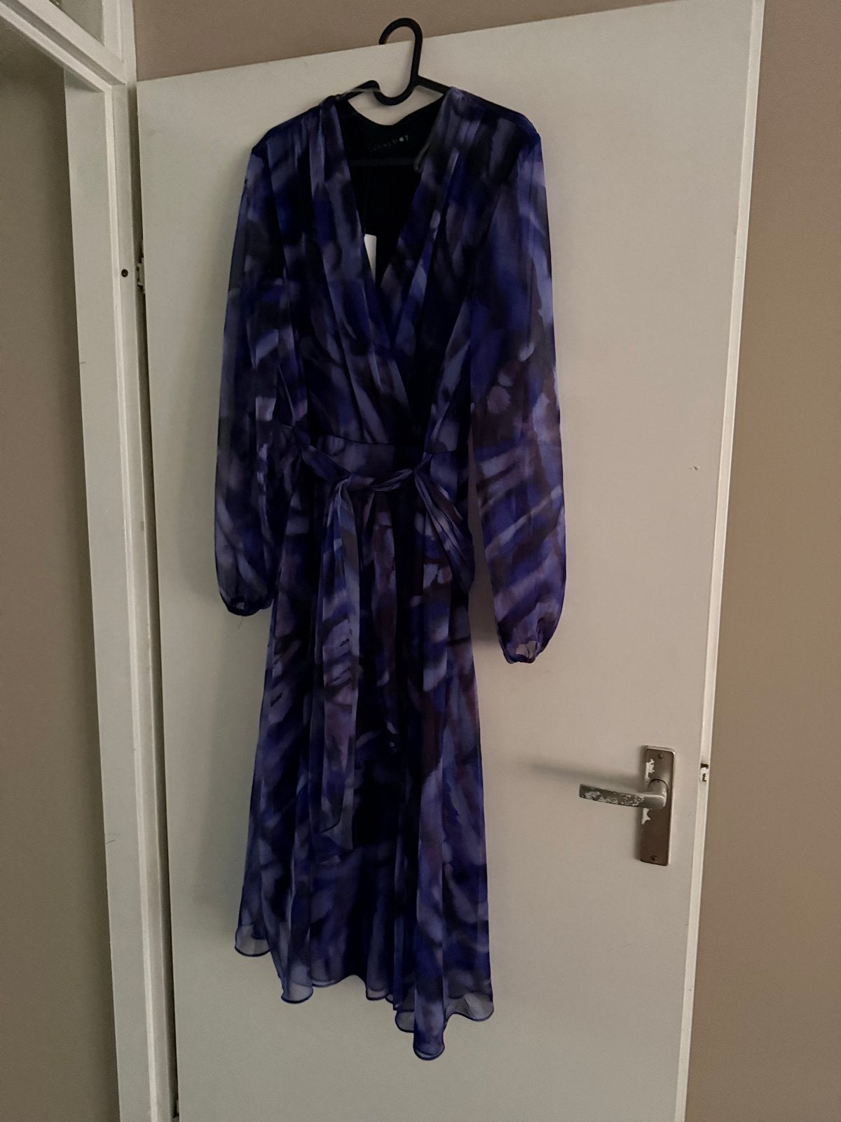Nieuwe Label DOT Lina wikkeljurk maat 42, Kleding | Dames, Paars, Maat 42/44 (L), Nieuw, Ophalen of Verzenden