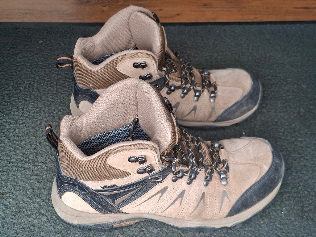 Zo goed als nieuwe Human Nature berg / wandelschoenen M 43, Ophalen of Verzenden, Zo goed als nieuw, Schoenen