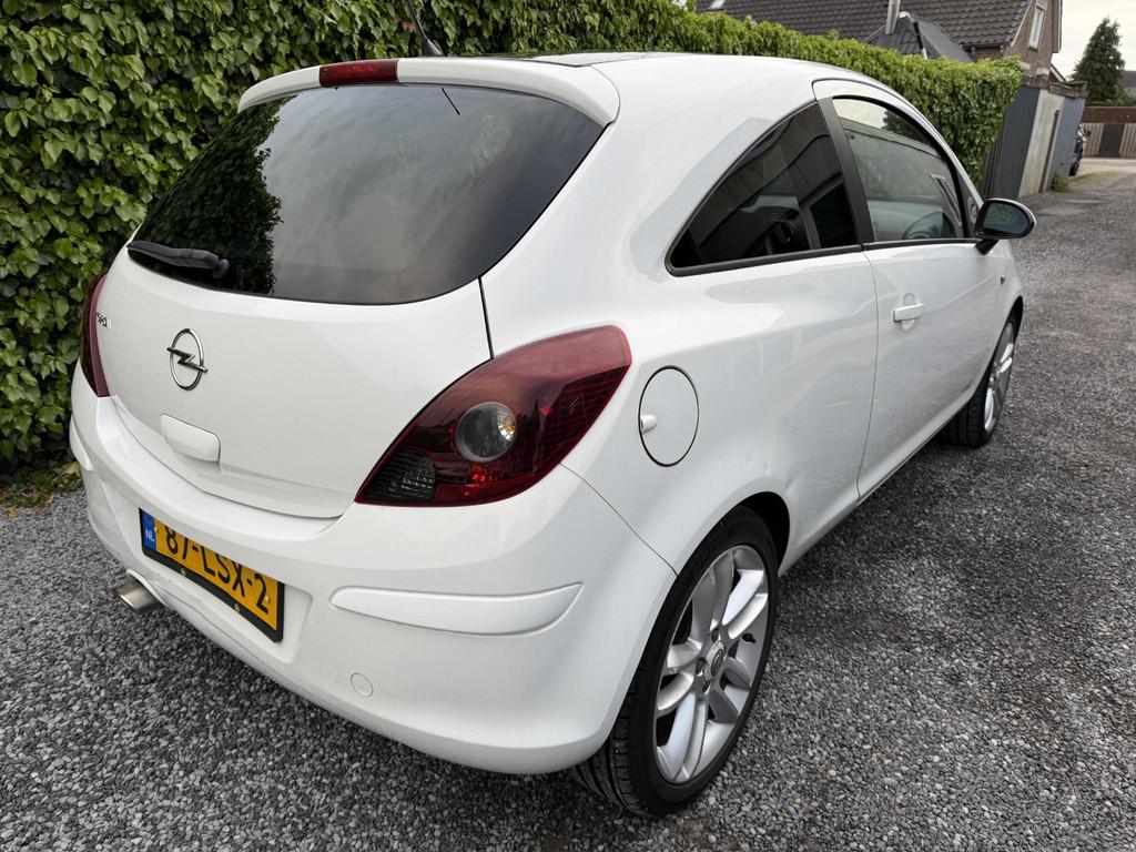 Opel Corsa 1.4-16V Color Edition | Airco | LMV | Sportstoele, Auto's, Opel, Voorwielaandrijving, Euro 5, 4 cilinders, Wit