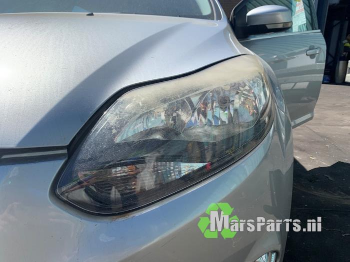 Koplamp links van een Ford Focus, Gebruikt, -, -, Ophalen of Verzenden
