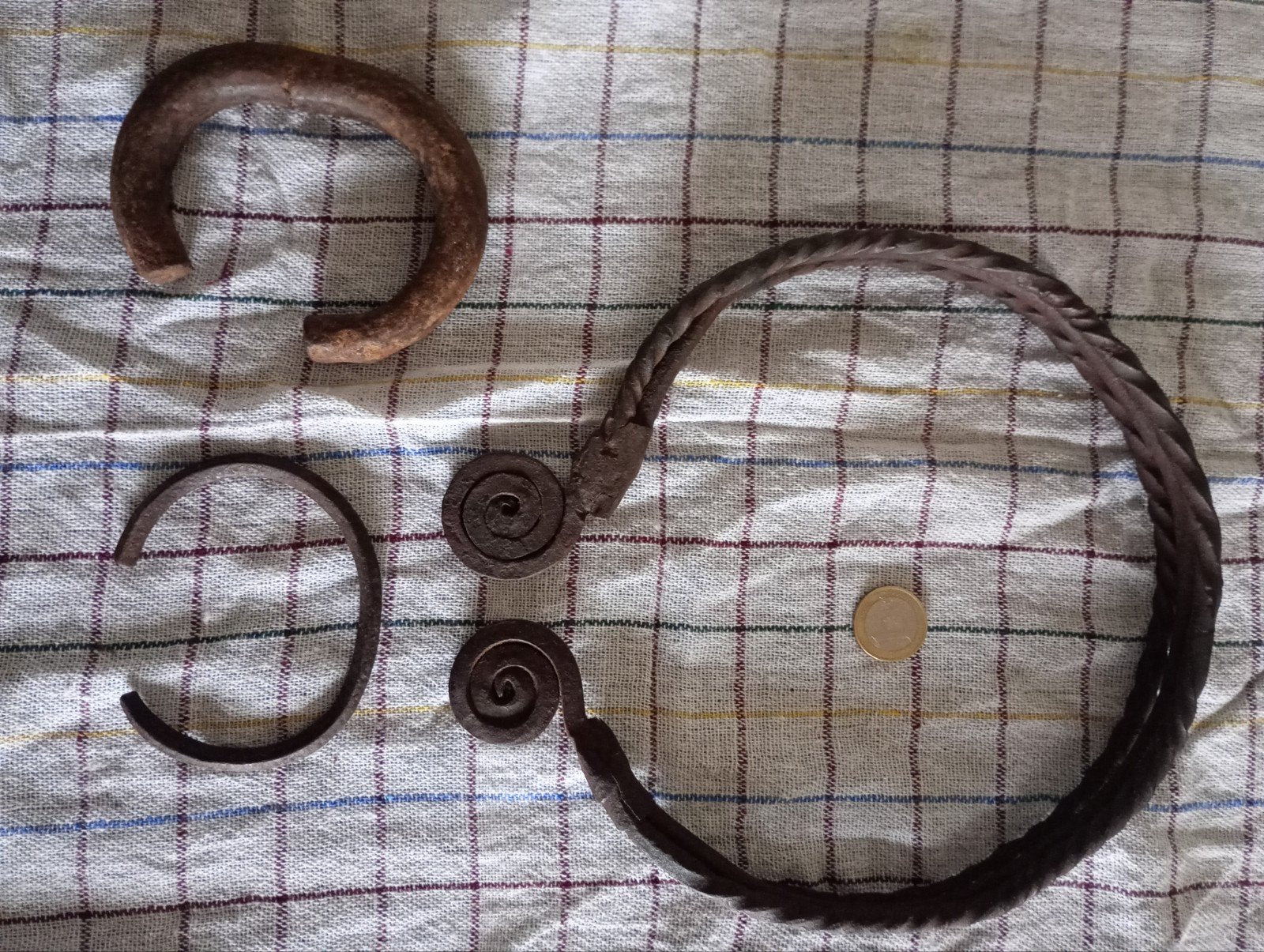 Oude West-Afrikaanse Torque en Armband 2x, Antiek en Kunst, Kunst | Niet-Westerse kunst, Afrika, Ophalen of Verzenden