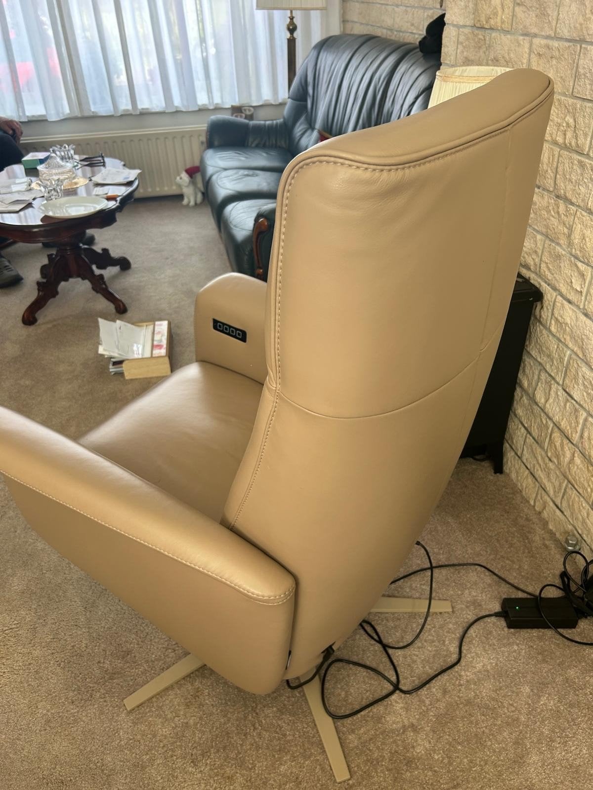Zo goed als nieuwe Prominent relaxfauteuil, echt leder!, Huis en Inrichting, Fauteuils, Ophalen, Minder dan 75 cm, Leer, Zo goed als nieuw