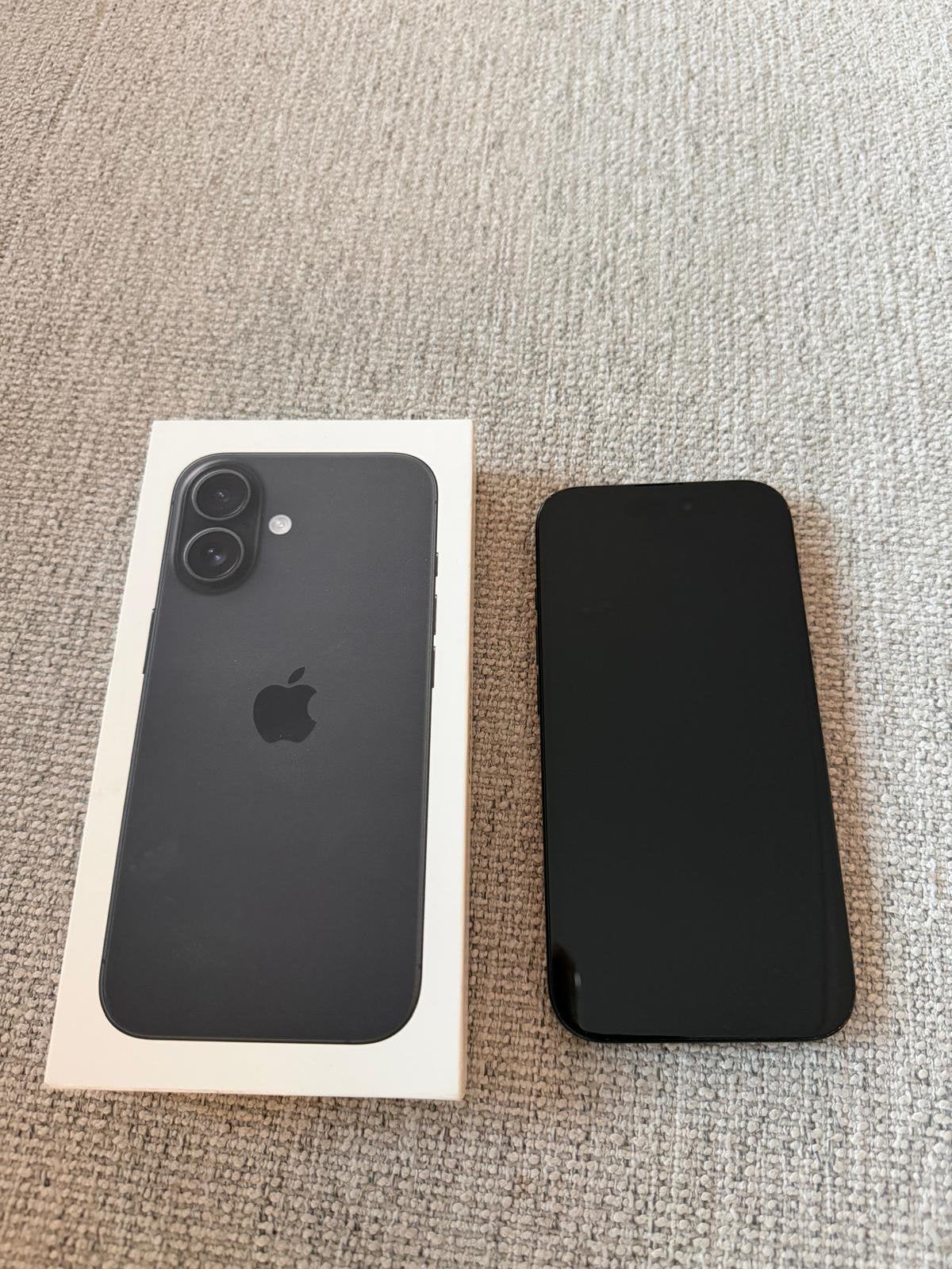Iphone 16 black, Telecommunicatie, Mobiele telefoons | Apple iPhone, 128 GB, Zwart, IPhone 16, Ophalen of Verzenden