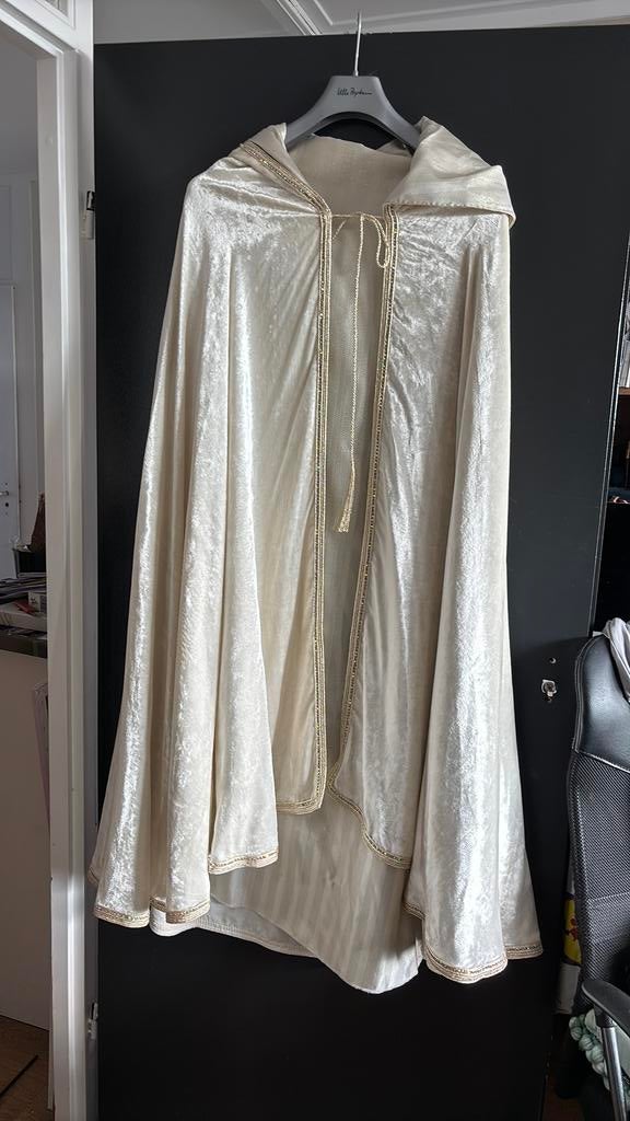 Lange cape met capuchon, Kleding | Dames, Ophalen of Verzenden, Zo goed als nieuw, Carnaval