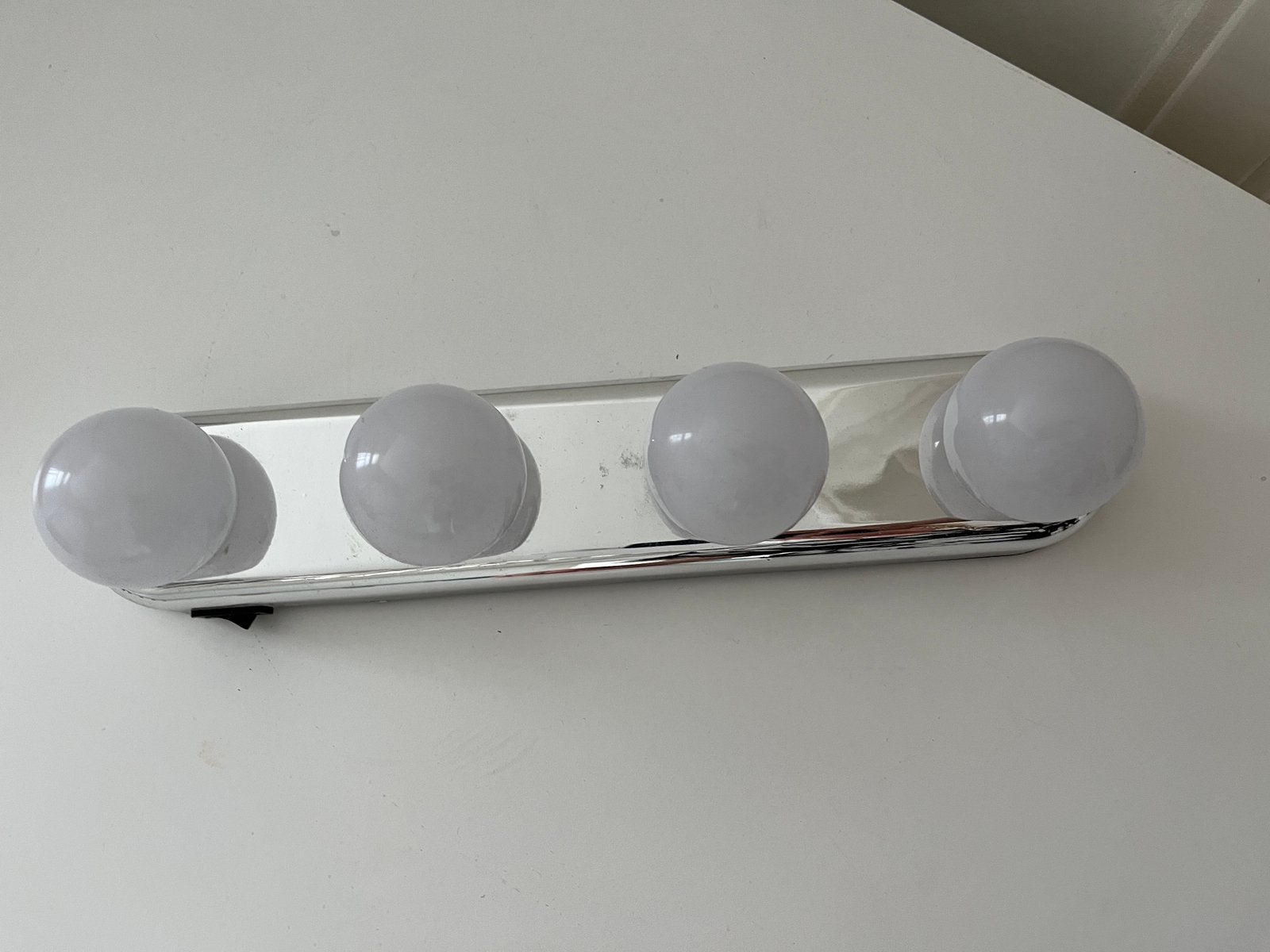 Kunststof lamp zuignappen op batterijen zgan, Ophalen of Verzenden, Zo goed als nieuw