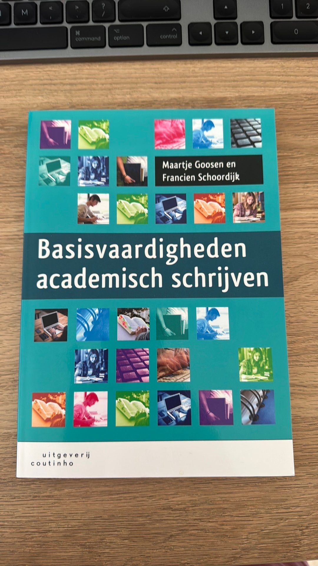 Basisvaardigheden academisch schrijven – Schoordijk & Goosen, Ophalen of Verzenden, Zo goed als nieuw, WO