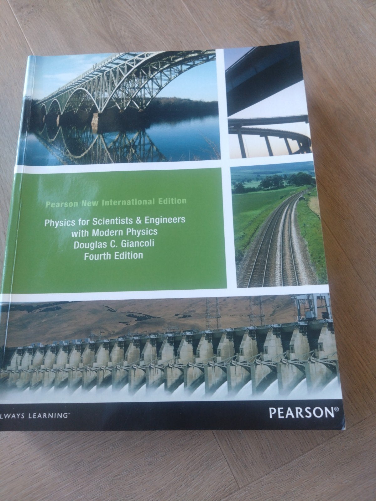 Physics for Scientists & Engineers with Modern Physics, Boeken, Ophalen of Verzenden, WO, Zo goed als nieuw, Beta