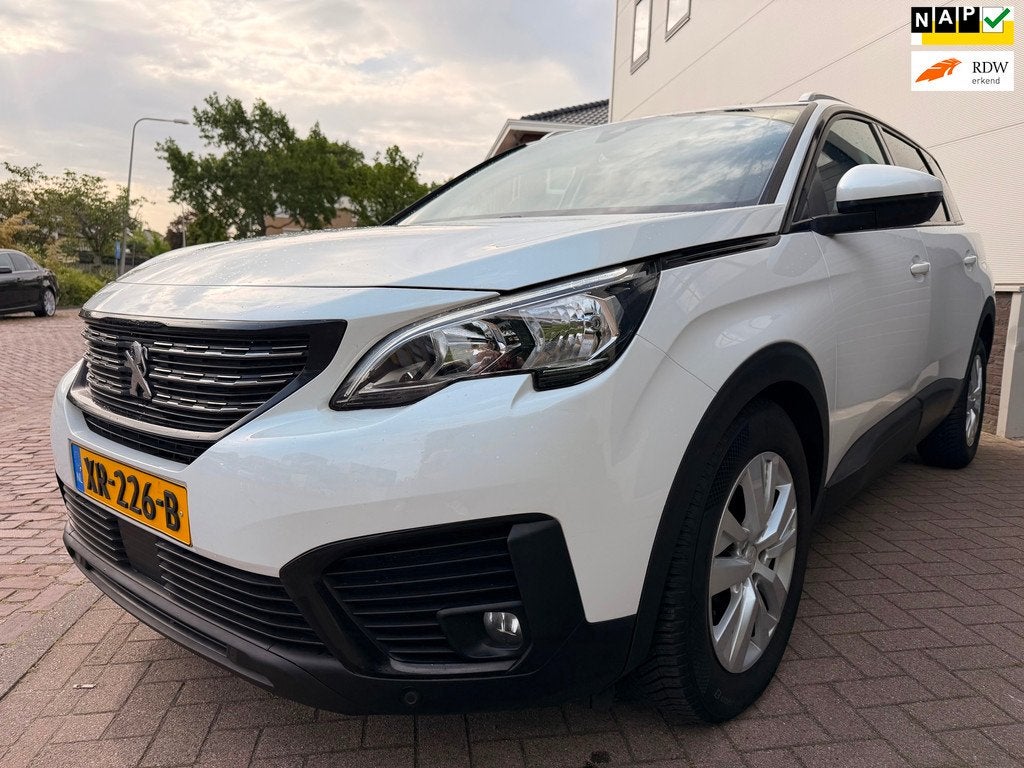 Peugeot 5008 1.2 PureTech Blue Lease Executive/7persoons/Aut, Gebruikt, Euro 6, 7 stoelen, Wit