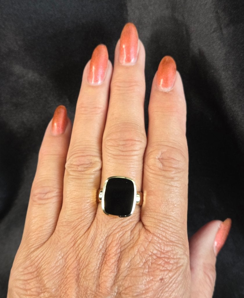 Gouden Vintage heren zegelring met onyx. 2026/353, Sieraden, Tassen en Uiterlijk, Ringen, 20 of groter, ., Zwart, Ophalen of Verzenden
