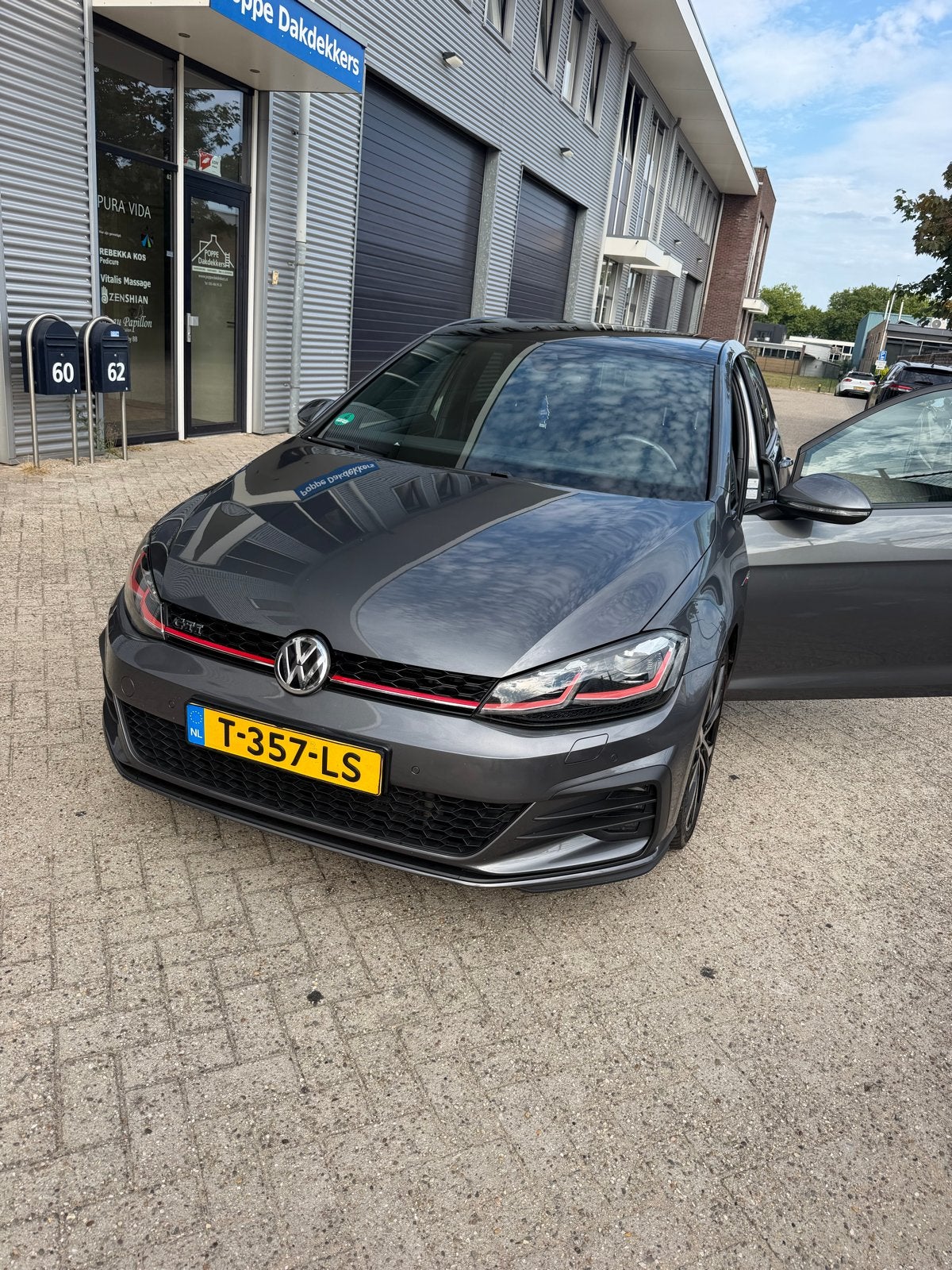 Volkswagen Golf 7,5 performance 2.0 TSI DSG 2017 Grijs golf7, 4 cilinders, Alcantara, 1600 kg, 1308 kg