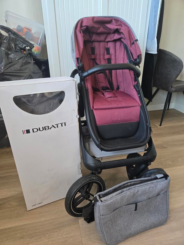 Dubatti kinderwagen met bijpassende tas, Ophalen