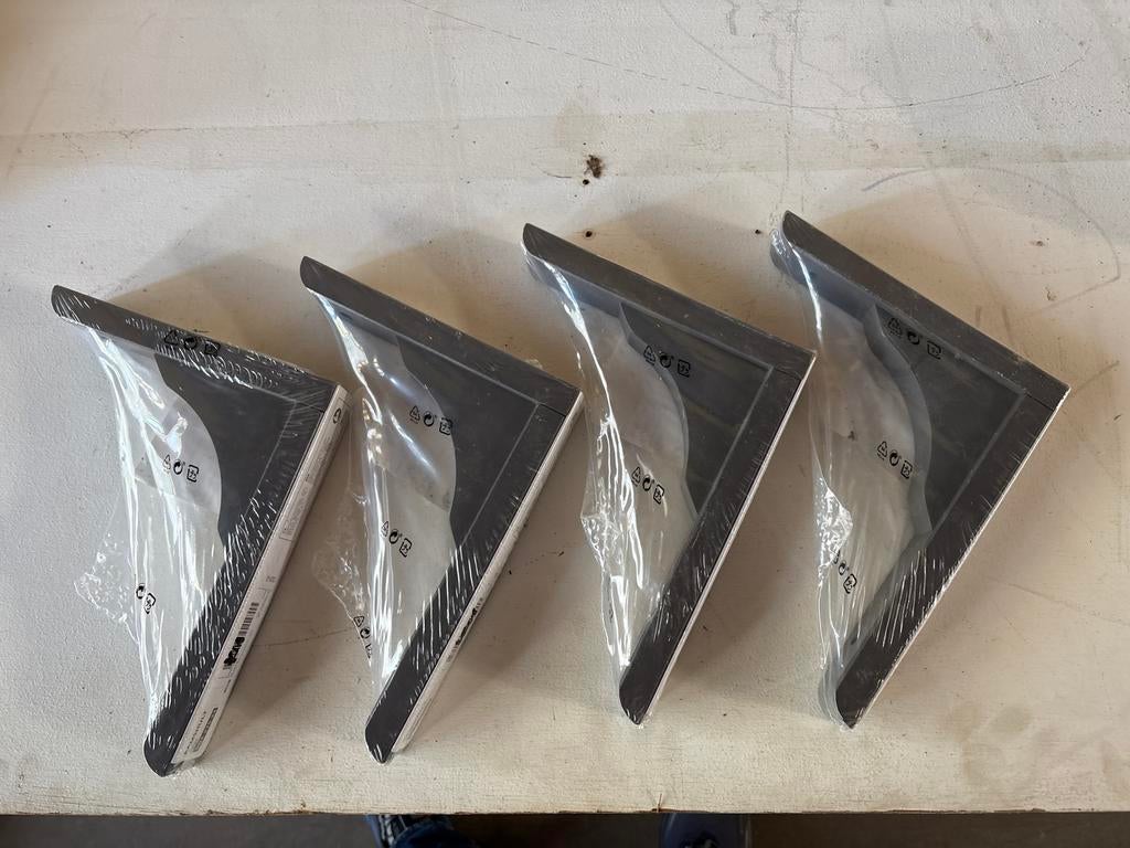 IKEA Ramshult plankdragers - 4 stuks - nieuw in verpakking, Ophalen of Verzenden, Nieuw