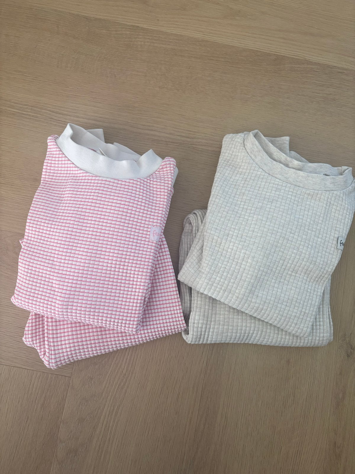 Set van 2 Feetje pyjama’s maat 116, Ophalen of Verzenden, Zo goed als nieuw, Jongen of Meisje, Shirt of Longsleeve