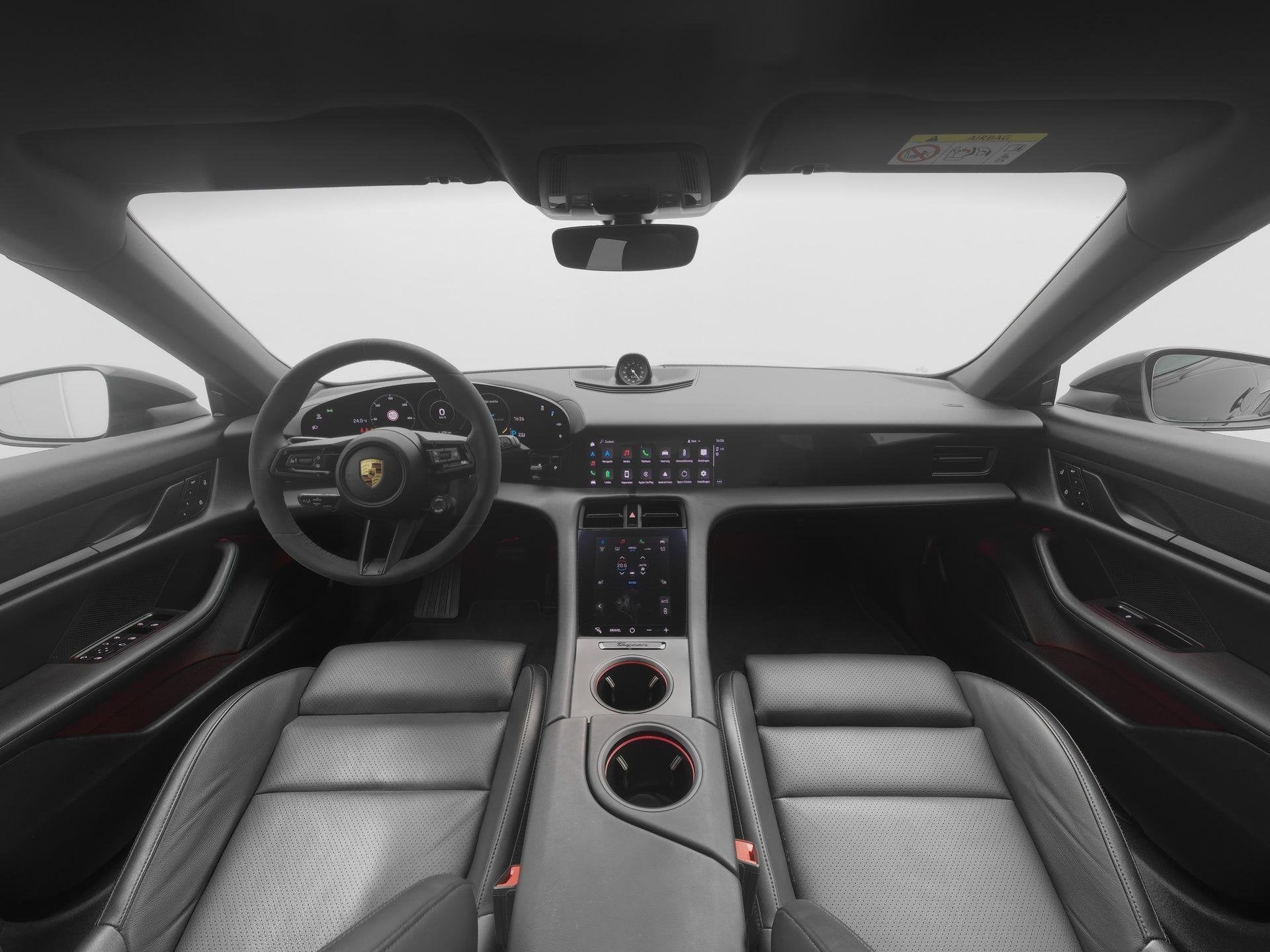 Porsche Taycan Cross Turismo 4 93 kWh 381pk | Panoramadak |, Automaat, Zwart, 110 €/maand, Vierwielaandrijving