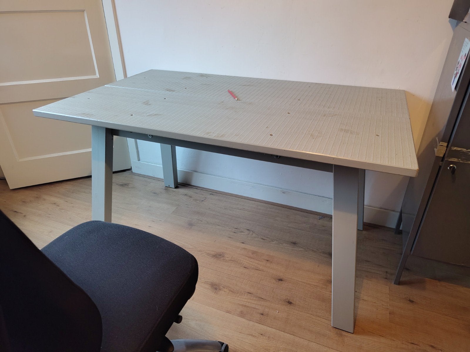 Ikea-tafel "INDUSTRIELL" grijs, Piet Hein Eek-collectie, Ophalen, 135 cm, Hout, Zo goed als nieuw