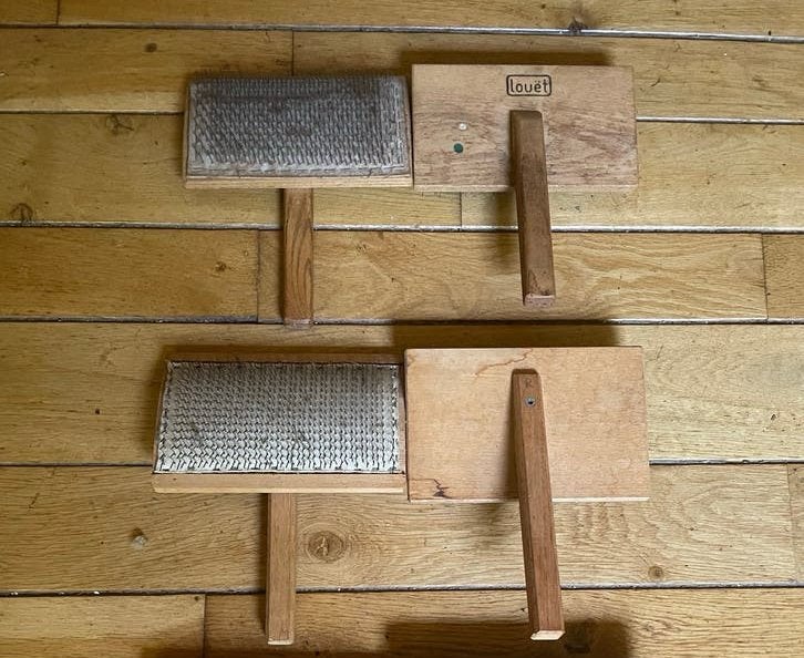 Louet handkaarden 7 en 15 pins (hoog) voor wolbewerking, Hobby en Vrije tijd, Ophalen of Verzenden, Gebruikt, Breien of Haken