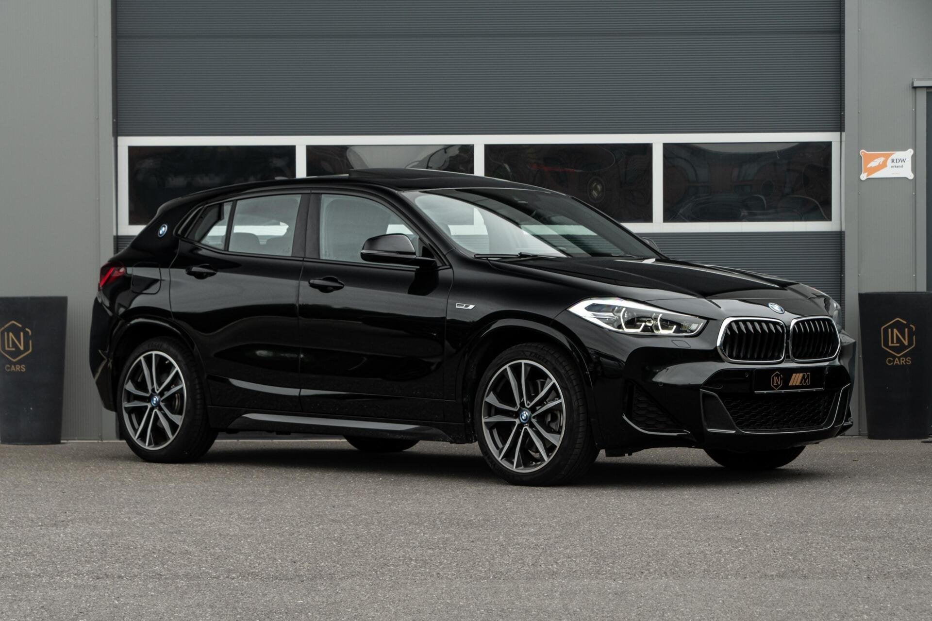 BMW X2 xDrive25e M-sport | Pano| DAB | Apple carplay | HUD, Auto's, Automaat, Dealer onderhouden, X2, Gebruikt