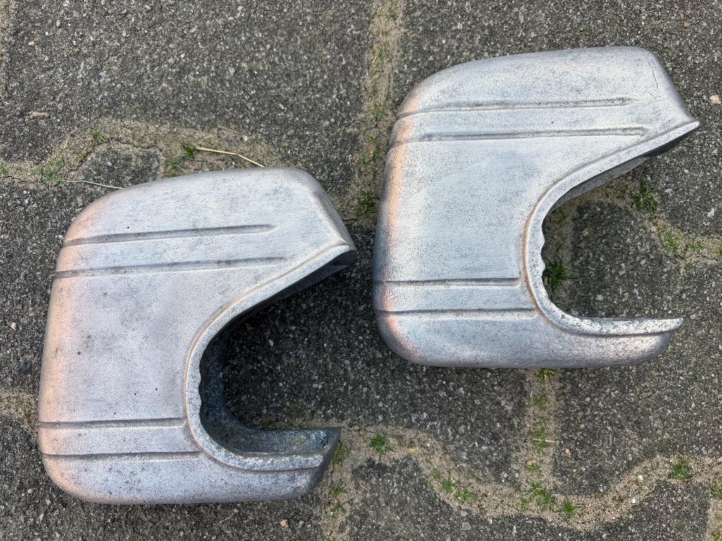 oldtimer Volvo katterug PV444-AS bumperrozetten, Ophalen of Verzenden, Gebruikt