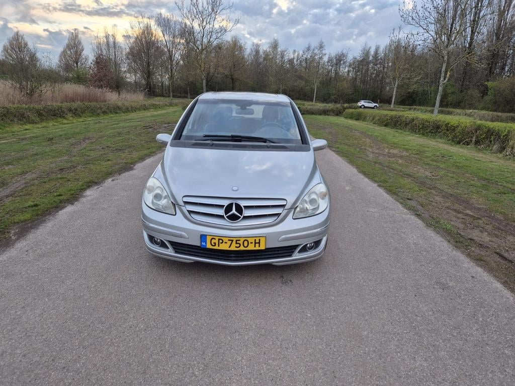 Mercedes-Benz B-Klasse 2.0 B200 5DRS 2006 Grijs, 136 pk, Zwart, 4 cilinders, Leder en Stof