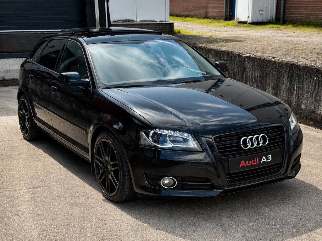 Audi A3 Sportback S-Line Automaat | DSG Gereviseerd | PANO |, Euro 5, 125 pk, Zwart, 4 cilinders