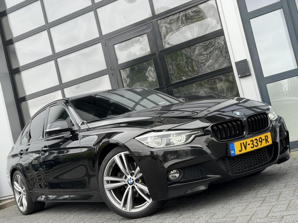 BMW 3-serie 330e High Exc AUT / M-Sport / LED / Cruise / NAV, Auto's, Automaat, Achterwielaandrijving, Gebruikt, Euro 6