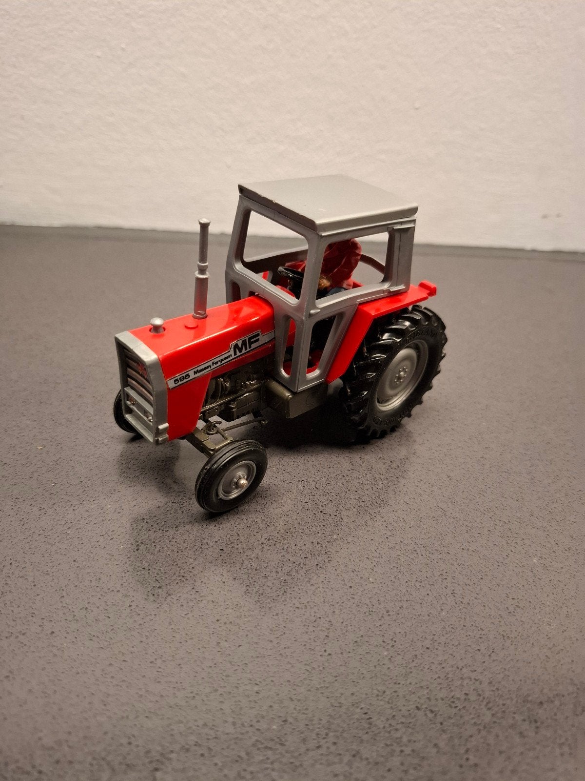 te koop britains mf 595, Ophalen of Verzenden, Zo goed als nieuw, Tractor of Landbouw, Britains