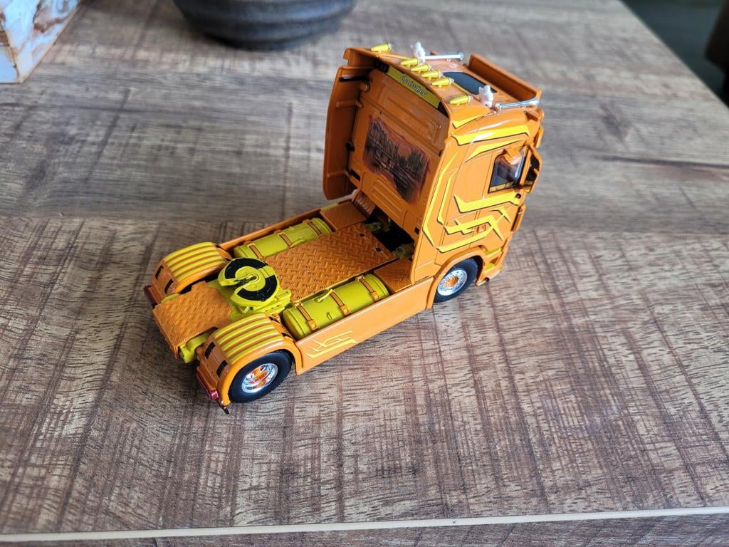 Scania truck, Hobby en Vrije tijd, Modelauto's | 1:50, T, T, Zo goed als nieuw, Tekno