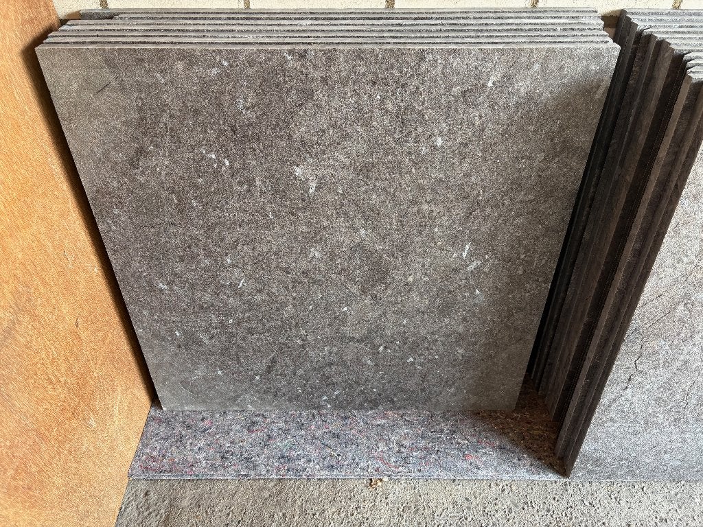 Tegels granieten vloertegels Labrador brune gestraald zwart., Ophalen, 60 cm of meer, Graniet, 60 cm of meer