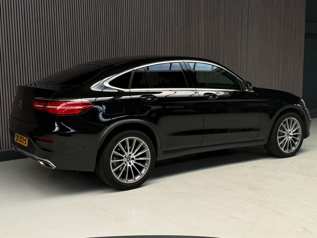 Mercedes-Benz GLC Coupé 250 4MATIC Business Solution AMG Me, Auto's, Gebruikt, Euro 6, 4 cilinders, Zwart