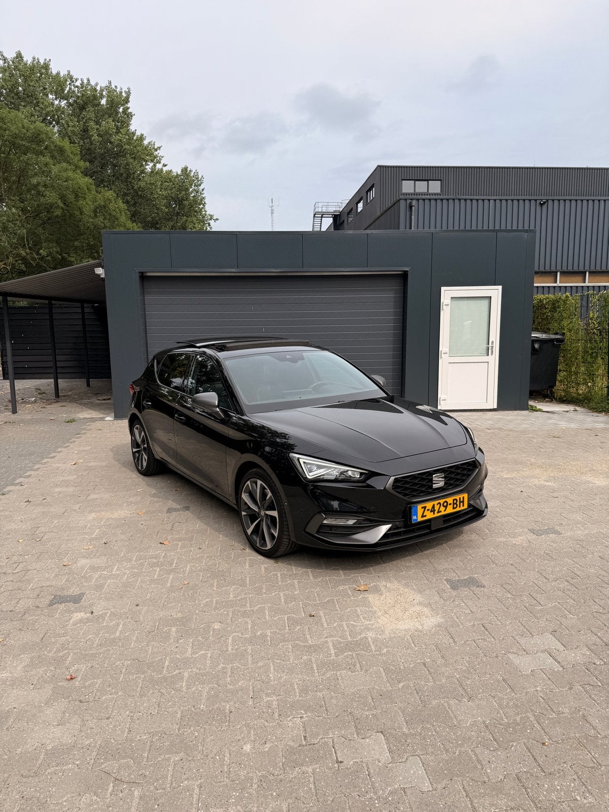 Seat Leon 1.4 TSI E-hybrid Phev 204pk Dsg-6 2021 Zwart, Auto's, Seat, Leon, Zwart, Plug-in hybride, 1395 cc
