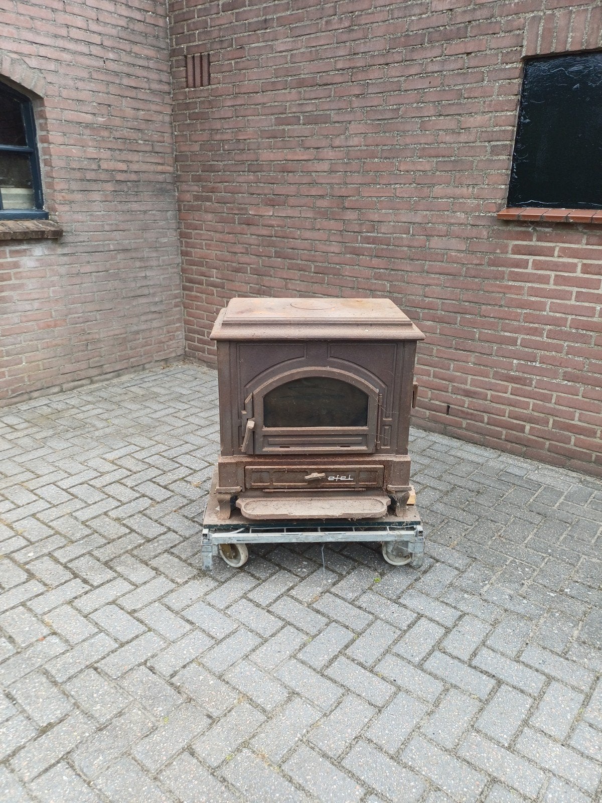 Voorzet haard gietijzeren kachel efel, Ophalen of Verzenden, Gebruikt, Hout, Houtkachel