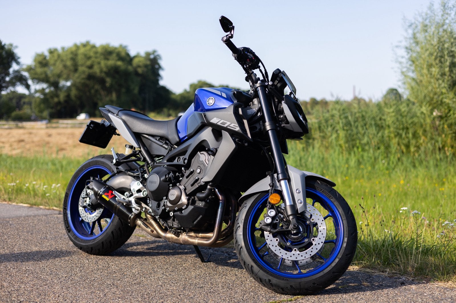 Yamaha MT-09 2020 ABS | Akrapovic | Nieuwe banden + ketting, Motorrijbewijs A, Handvatverwarming, 3 cilinders, Particulier