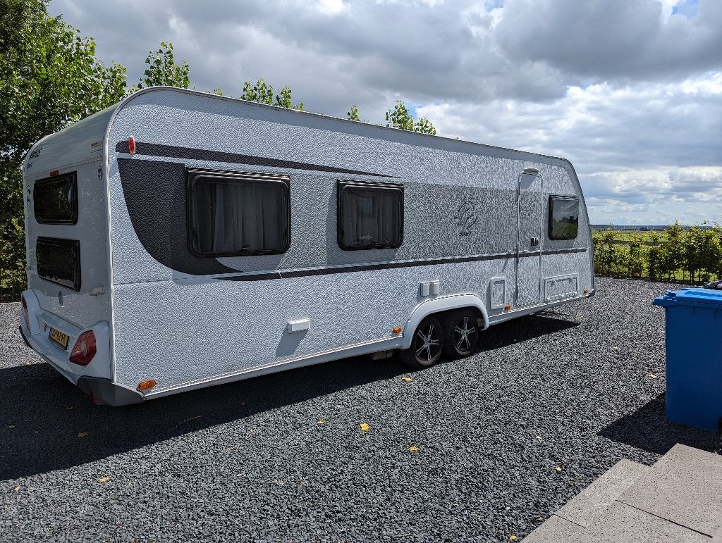 Knaus Sport caravan (2018), dubbelas, stapelbed en voortent, Rondzit, Particulier, Meer dan 6, Knaus