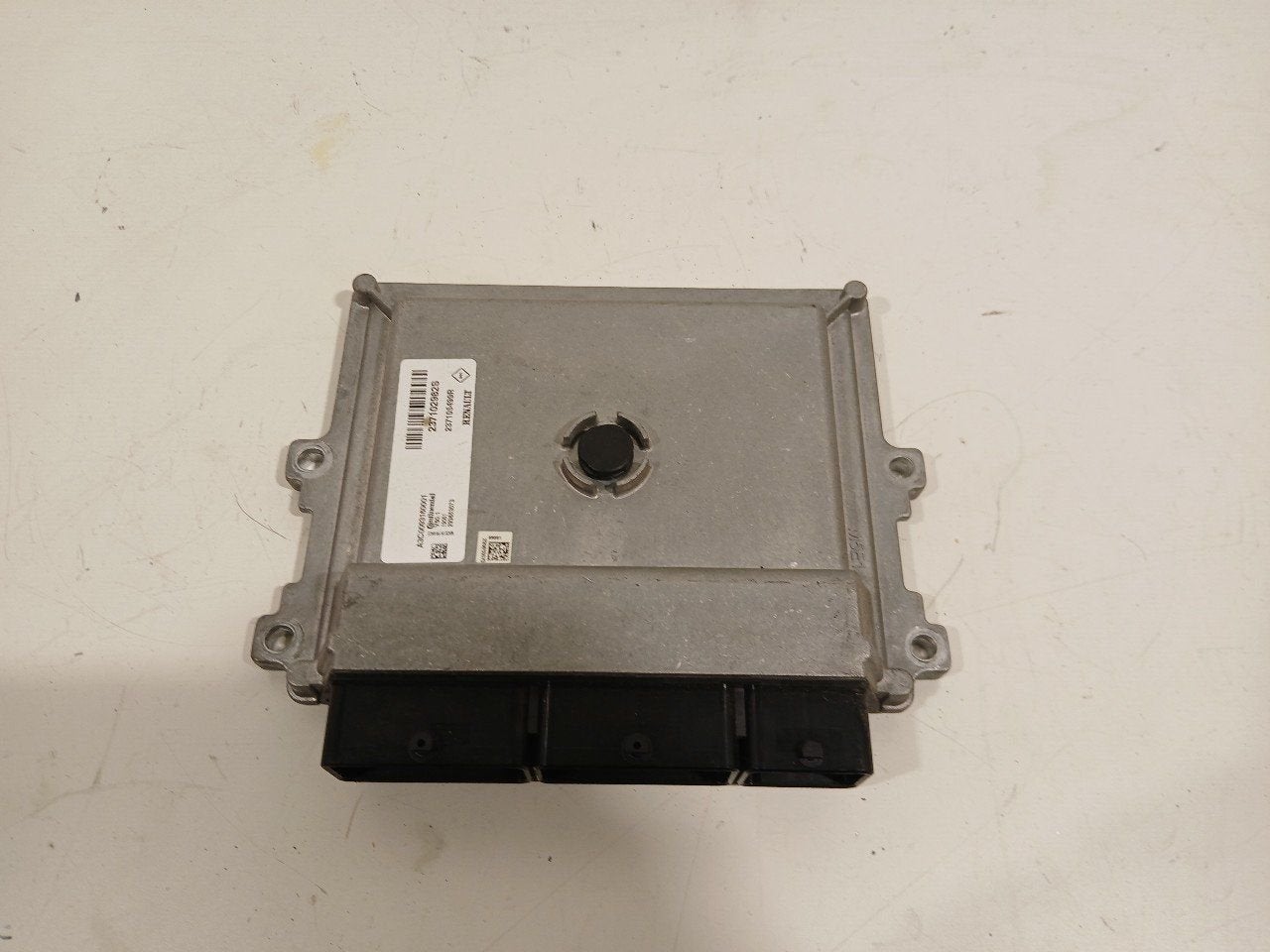 Computer motormanagement Renault Clio, Onderdelen@venauto.nl, Gebruikt, Ettenseweg 76, 4706 PB Roosendaal, The Netherlands, Herkomst onderdeel bekend
