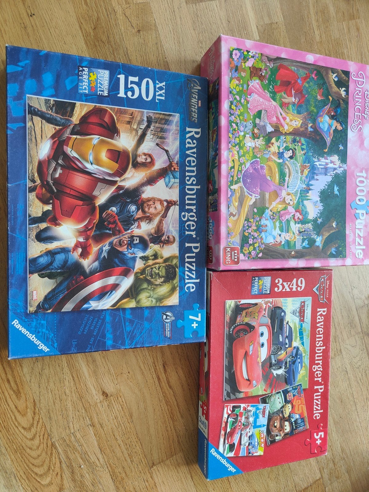 3 Ravensburger Puzzels: Avengers, Cars, Disney Prinsessen, Ophalen of Verzenden, Meer dan 50 stukjes, Gebruikt, 6 jaar of ouder