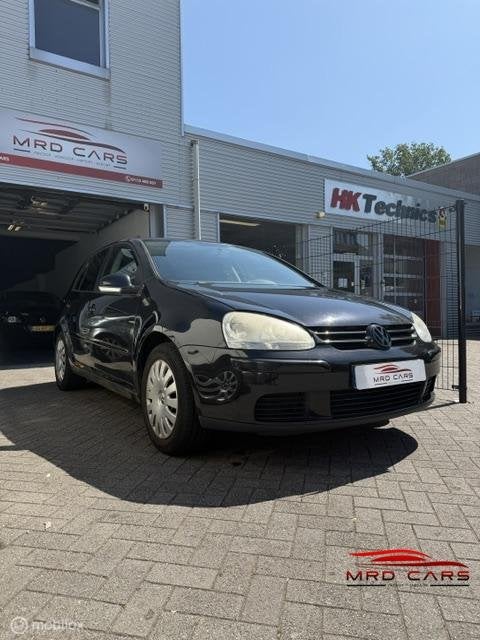 Volkswagen Golf 1.6 FSI Comfortl Business VOL, Auto's, Voorwielaandrijving, 4 cilinders, Zwart, Origineel Nederlands