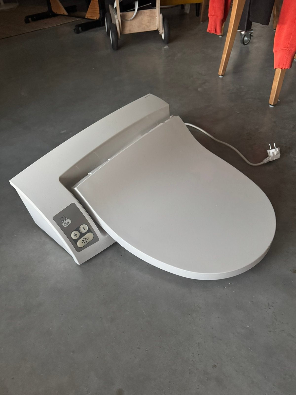 Geberit AquaClean 5000 Plus Douche-wc – Nette staat, Ophalen of Verzenden, Zo goed als nieuw