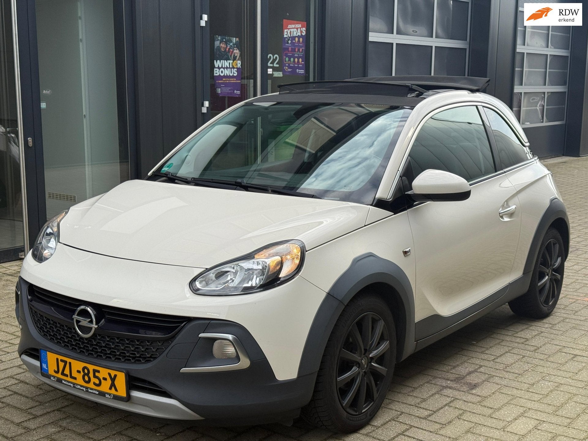 Opel ADAM 1.2 Glam Rocks Open dak dealer onderhouden!, Auto's, Voorwielaandrijving, Euro 5, ADAM, Gebruikt