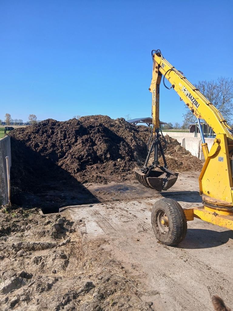 Gratis af te halen paardenmest, Ophalen, Tuinaarde