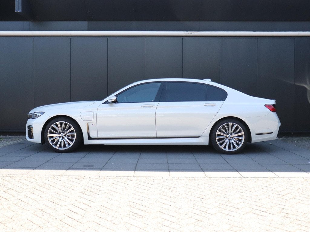 BMW 7-serie 745Le xDrive M-SPORT | LEDER | MEMORY | SCHUIFDA, Stof, Gebruikt, 394 pk, 2080 kg