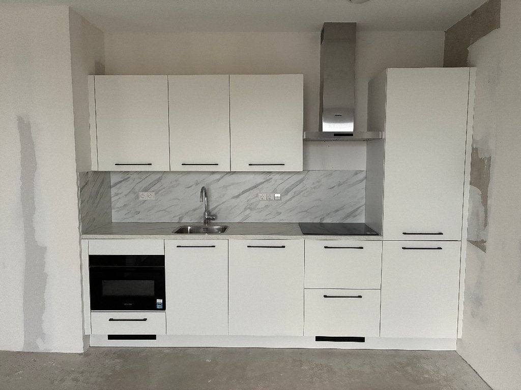 Nieuwe Bruynzeel keuken - demonteren & ophalen @ Osdorpplein, Ophalen, Wit, Nieuw, Enkelwandige keuken