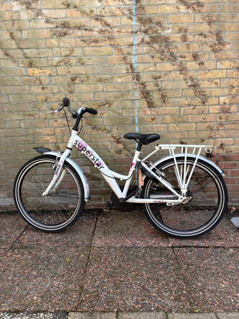 Loekie Superstar meisjesfiets, Fietsen en Brommers, Fietsen | Meisjes, Ophalen, Terugtraprem, Gebruikt, Handrem
