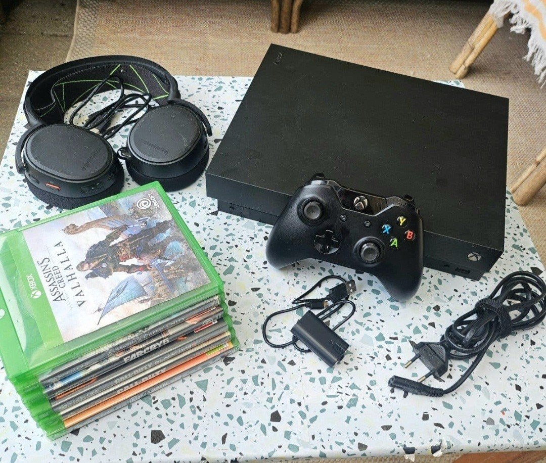 Xbox One X 1TB met games en headset., Ophalen of Verzenden, 1 TB, Met 1 controller, Xbox One X